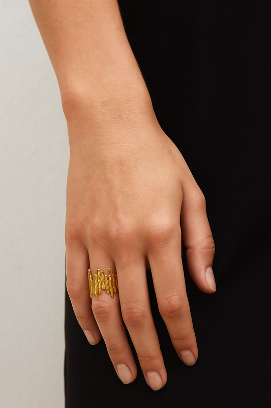 Crest Ring